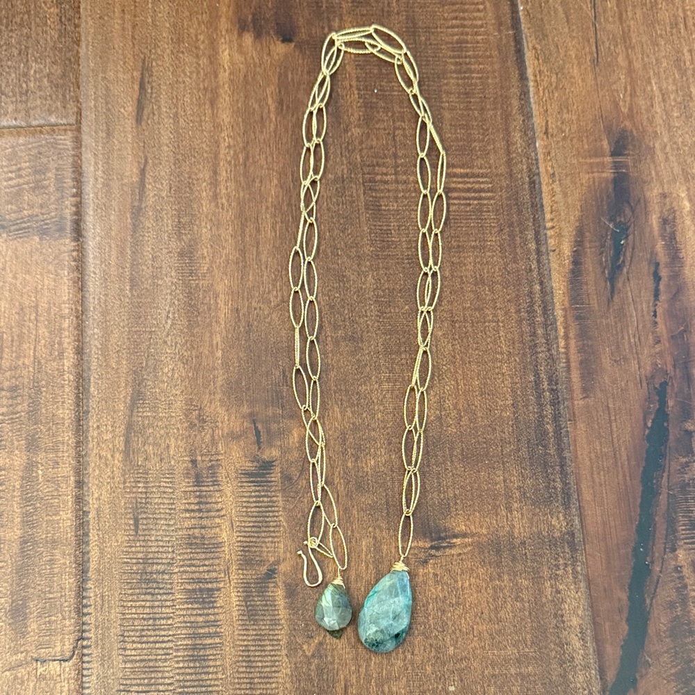 Elegant 18K Gold Filled and Green Labradorite Pendant Necklace